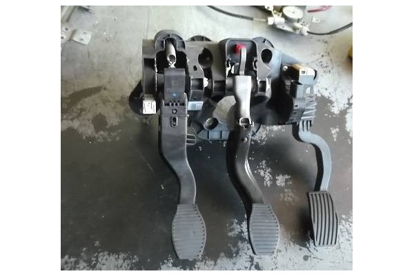 Recambio de juego pedales completo para opel corsa d (2006) 1.2 referencia OEM IAM   