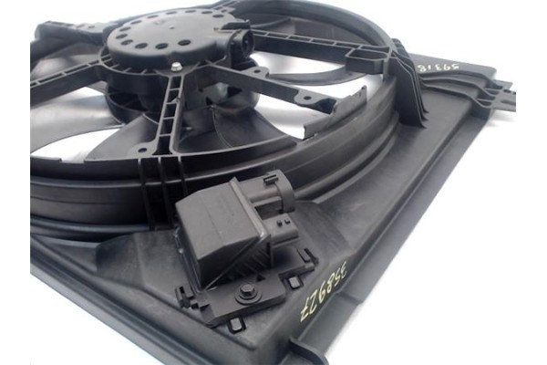 Recambio de electroventilador para renault megane iv berlina 5p 1.2 experience referencia OEM IAM 214813939R  