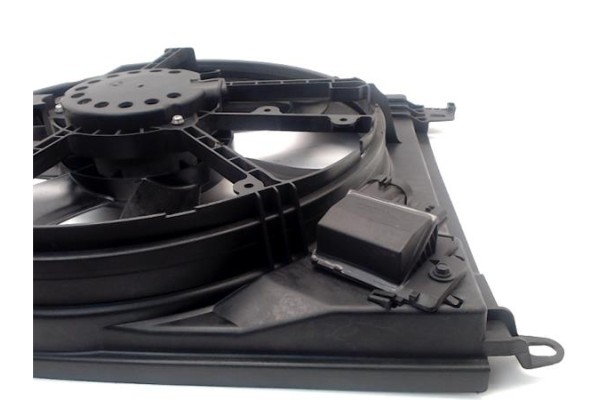 Recambio de electroventilador para renault megane iv berlina 5p 1.2 experience referencia OEM IAM 214813939R  