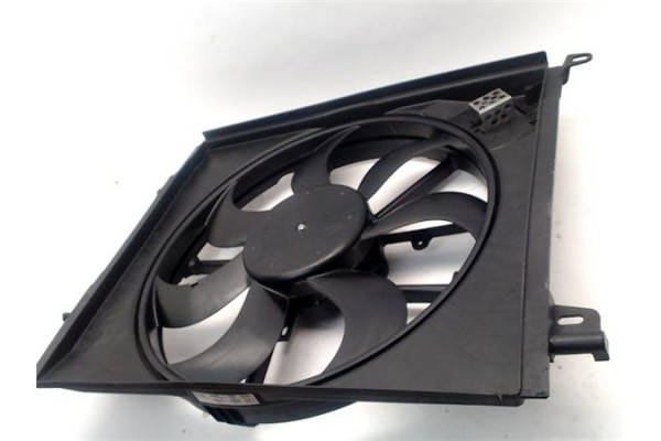 Recambio de electroventilador para renault megane iv berlina 5p 1.2 experience referencia OEM IAM 214813939R  
