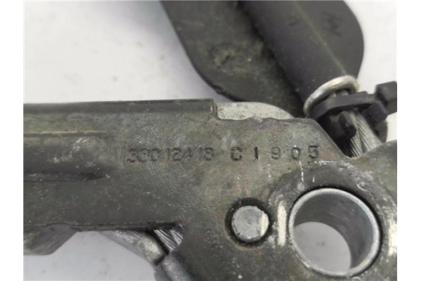 Recambio de anclaje cinturon delantero derecho para renault kangoo i (f/kc0) 1.5 alize referencia OEM IAM 33012418 8200378161 