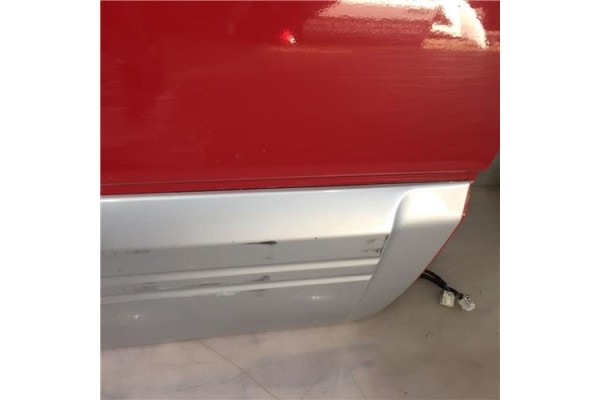 Recambio de puerta delantero derecha para nissan terrano ii (r20) 2.7 tdi 4wd referencia OEM IAM 801007F030 801007F732 