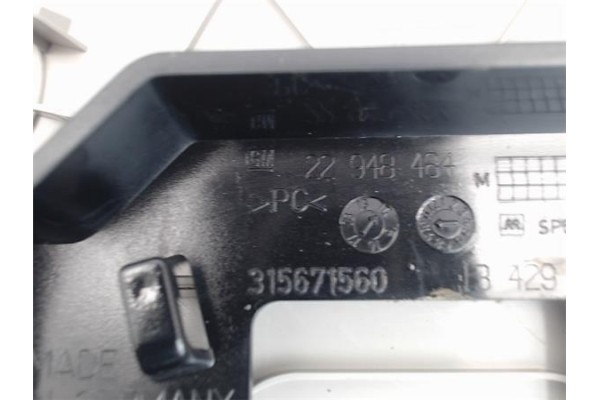 Recambio de luz delantero central techo para opel astra j berlina 5p 1.6 excellence referencia OEM IAM   