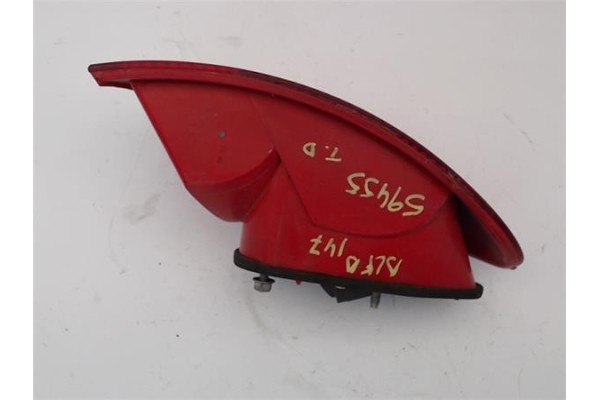 Recambio de piloto trasero derecho para alfa romeo 147 (190) 1.9 jtd distinctive referencia OEM IAM 46556347 3323010 