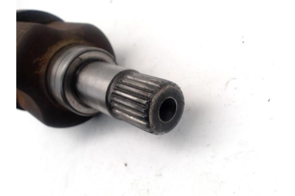 Recambio de palier delantero izquierdo para peugeot 207 1.6 16v vti referencia OEM IAM 3272PV  