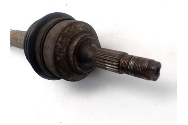 Recambio de palier delantero derecho para peugeot 207 1.6 16v vti referencia OEM IAM 3273PZ  