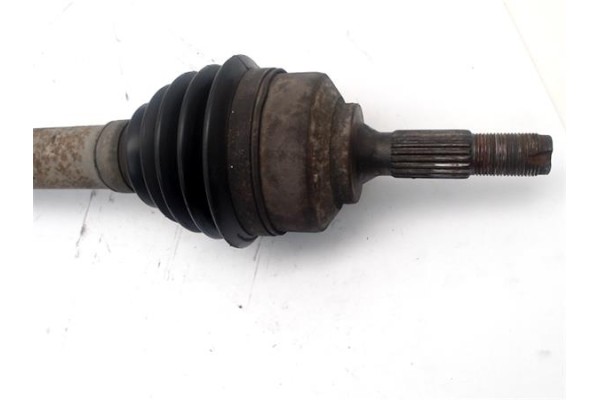 Recambio de palier delantero derecho para peugeot 207 1.6 16v vti referencia OEM IAM 3273PZ  