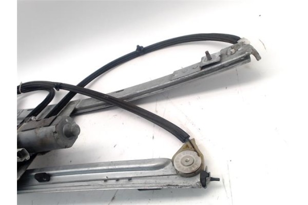 Recambio de elevalunas electrico delantero derecho para citroen xsara picasso 1.6 hdi referencia OEM IAM 9222F9 9222F9 