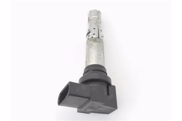 Recambio de bobina encendido para volkswagen polo iv (9n3) 1.4 advance referencia OEM IAM 036905715A  