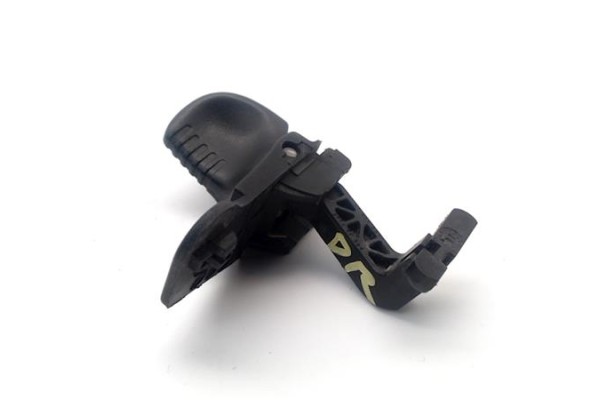 Recambio de manilla ext. puerta delantero derecha para renault twingo i (c06) 1.2 (c066/67/68) referencia OEM IAM 7700822425  