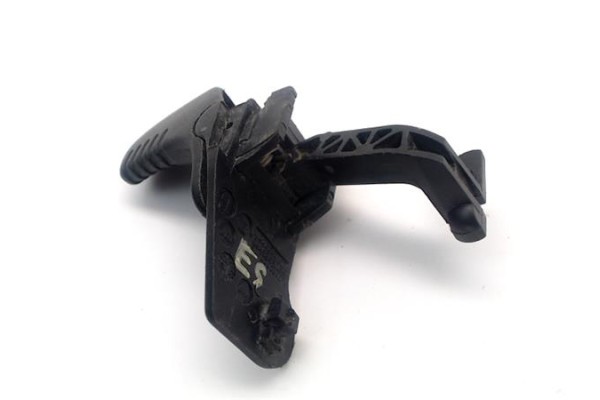 Recambio de manilla ext. puerta delantero izquierda para renault twingo i (c06) 1.2 (c066/67/68) referencia OEM IAM 7700822426  