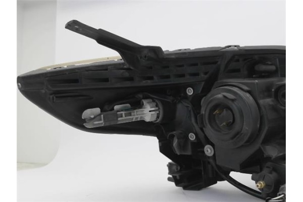 Recambio de faro delantero izquierdo para mazda 5 2.0 referencia OEM IAM CD85510L0B  