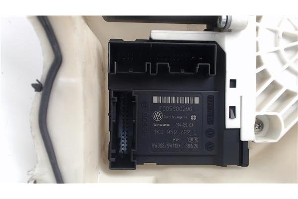 Recambio de elevalunas electrico delantero derecho para seat altea (5p1) 1.9 tdi referencia OEM IAM 1K0959792D  