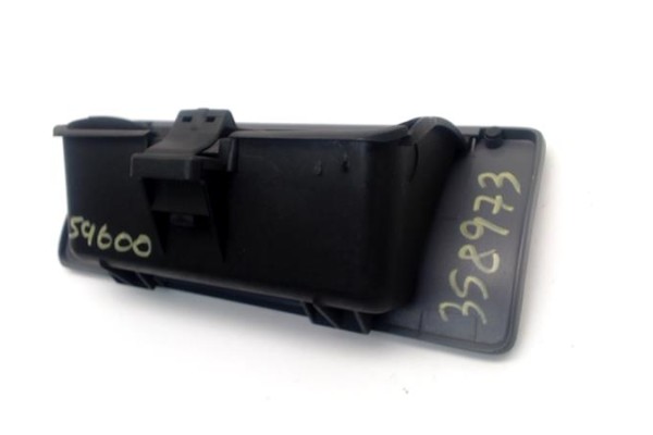 Recambio de cenicero para renault twingo i (c06) 1.2 (c066/67/68) referencia OEM IAM 7700822235  