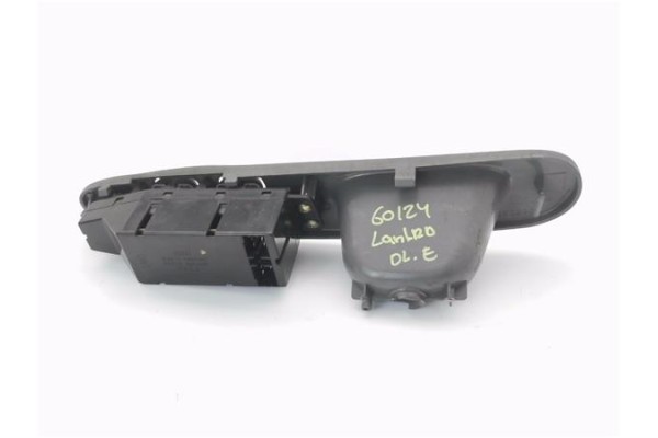 Recambio de mando elevalunas delantero izquierdo para hyundai lantra berlina (rd) 1.9 d referencia OEM IAM 9357029050  