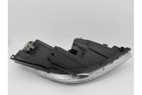 Recambio de faro delantero izquierdo para mitsubishi colt cz3 berl. 5 (z30a) 1.5 di-d inform referencia OEM IAM 8301A221  