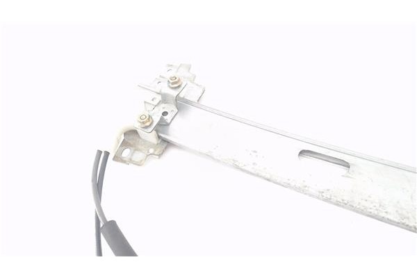 Recambio de mecanismo elevalunas trasero derecho para hyundai lantra berlina (rd) 1.9 d referencia OEM IAM 8340229031  
