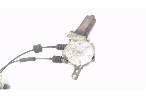 Recambio de mecanismo elevalunas trasero derecho para hyundai lantra berlina (rd) 1.9 d referencia OEM IAM 8340229031  