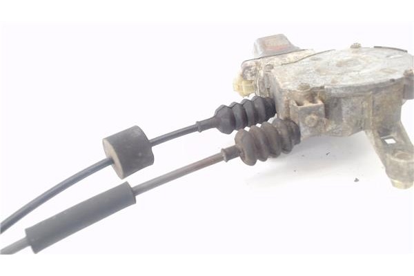 Recambio de mecanismo elevalunas trasero derecho para hyundai lantra berlina (rd) 1.9 d referencia OEM IAM 8340229031  