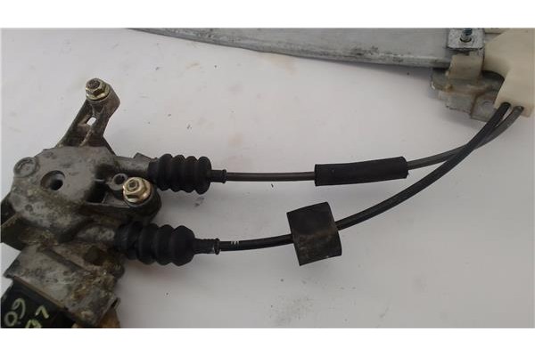 Recambio de mecanismo elevalunas trasero izquierdo para hyundai lantra berlina (rd) 1.9 d referencia OEM IAM 8340129031  