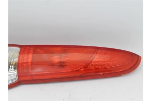 Recambio de piloto trasero derecho para fiat ii panda (169) 1.1 referencia OEM IAM 51705458  