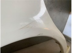 Recambio de aleta delantero izquierda para nissan serena (c23m) 2.3 d referencia OEM IAM 631019C030  