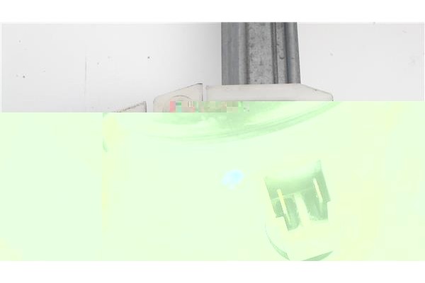 Recambio de faro delantero izquierdo para nissan serena (c23m) 2.3 d referencia OEM IAM 260607C002  
