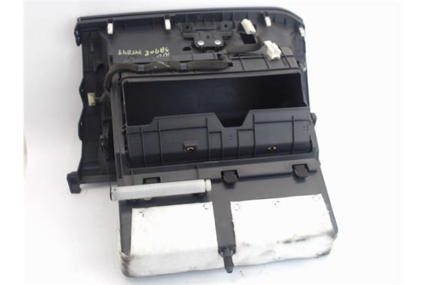 Recambio de guantera salpicadero para kia rio (ub) 1.2 basic referencia OEM IAM   