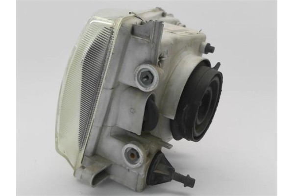 Recambio de faro delantero izquierdo para nissan serena (c23m) 2.3 d referencia OEM IAM 260607C002  