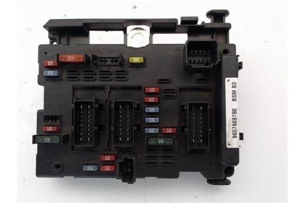 Recambio de caja fusibles/rele para peugeot 307 (3a/c) 2.0 hdi 135 referencia OEM IAM 6547SB 9657608780BSMB3 