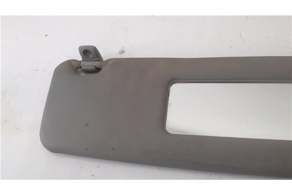 Recambio de parasol derecho para nissan serena (c23m) 2.3 d referencia OEM IAM 964008C860  