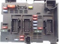 Recambio de caja fusibles/rele para peugeot 307 (3a/c) 2.0 hdi 135 referencia OEM IAM 6547SB 9657608780BSMB3 
