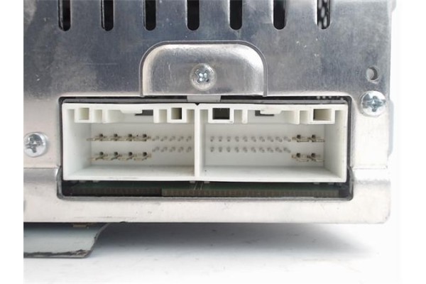 Recambio de radio / cd para kia rio (ub) 1.2 basic referencia OEM IAM   