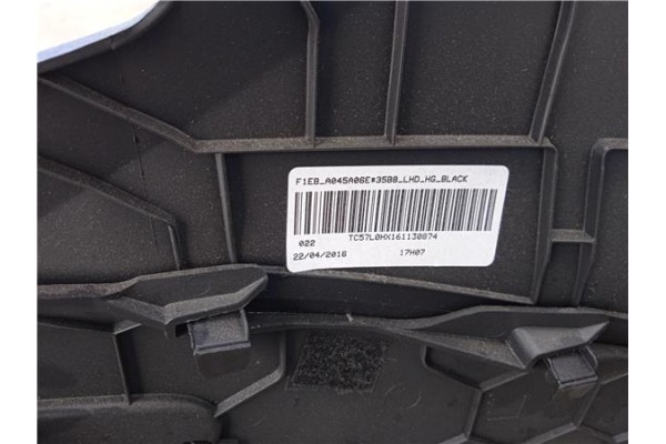 Recambio de embellecedor consola central para ford focus berlina (cew) 1.5 business referencia OEM IAM F1EBA045M62 F1EBA045A08E 