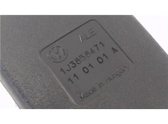 Recambio de anclaje cinturon delantero izquierdo para volkswagen golf iv berlina (1j1) 1.6 16v referencia OEM IAM 1J3858471  