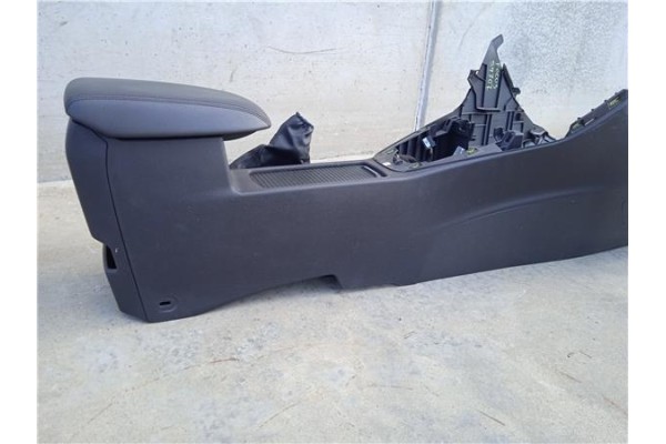 Recambio de embellecedor consola central para ford focus berlina (cew) 1.5 business referencia OEM IAM F1EBA045M62 F1EBA045A08E 