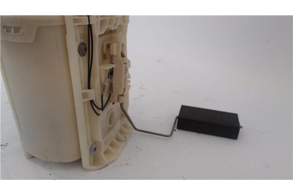 Recambio de bomba combustible para volkswagen golf iv berlina (1j1) 1.6 16v referencia OEM IAM 1J0919051H  