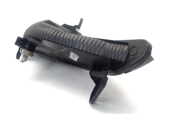 Recambio de intermitente delantero izquierdo para renault megane iv berlina 5p 1.2 experience referencia OEM IAM 261354958R  