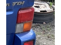 Recambio de piloto trasero derecho para volkswagen transporter iv furgón (70xa) 2.5 tdi referencia OEM IAM 701945096  