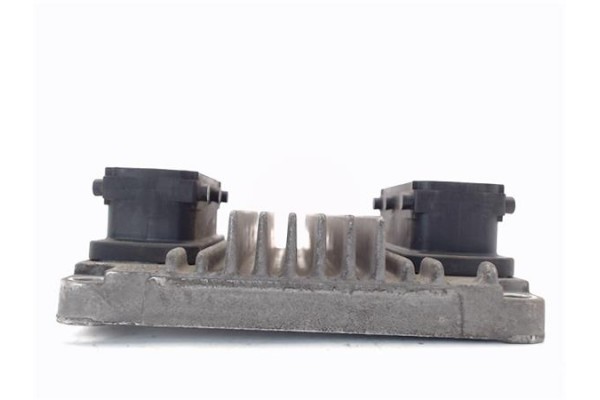 Recambio de centralita para renault twingo i (c06) 1.2 (c066/67/68) referencia OEM IAM 8201068825  