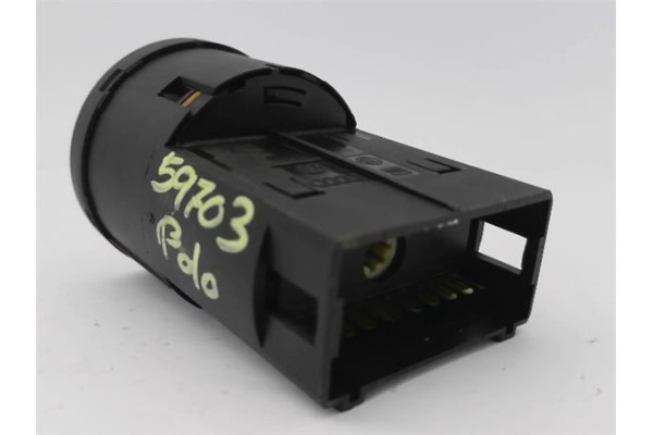 Recambio de mando de luces para volkswagen polo iv (9n1) 1.2 12v referencia OEM IAM 6Q0941531B  