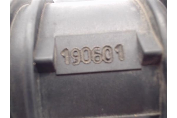 Recambio de caudalimetro para renault laguna ii (bg0) 1.9 dci (bg1a, bg1w) referencia OEM IAM 7700314057 11037613 