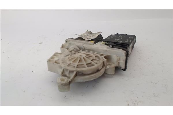 Recambio de motor elevalunas delantero derecho para volkswagen golf iv berlina (1j1) 1.6 16v referencia OEM IAM 1J3837730AP 1014
