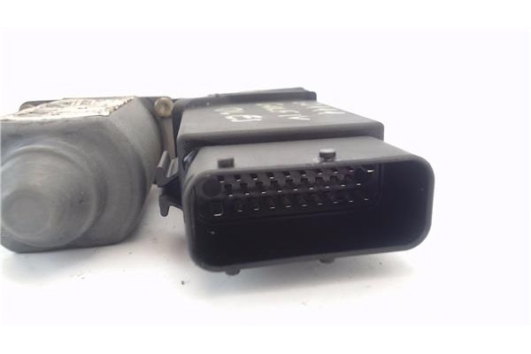 Recambio de motor elevalunas delantero izquierdo para volkswagen golf iv berlina (1j1) 1.6 16v referencia OEM IAM 1J1959801C  