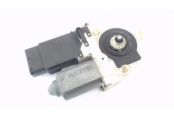 Recambio de motor elevalunas delantero izquierdo para volkswagen golf iv berlina (1j1) 1.6 16v referencia OEM IAM 1J1959801C  