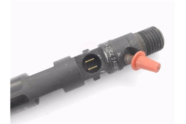 Recambio de inyector para renault clio iii 1.5 authentique referencia OEM IAM 8200815416 H8200421897 