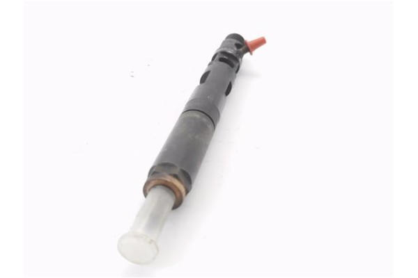 Recambio de inyector para renault clio iii 1.5 authentique referencia OEM IAM 8200815416 H8200421897 