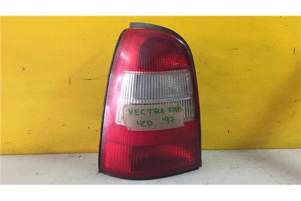 Recambio de piloto trasero izquierdo para opel vectra b caravan 1.6 básico (1999) referencia OEM IAM 90585001  