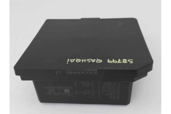 Recambio de caja fusibles/rele para nissan qashqai (j10) 1.6 360 referencia OEM IAM 284B7BB02C 522792F04 