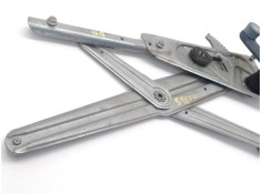 Recambio de elevalunas manual delantero derecho para renault twingo i (c06) 1.2 (c066/67/68) referencia OEM IAM 7700818266  